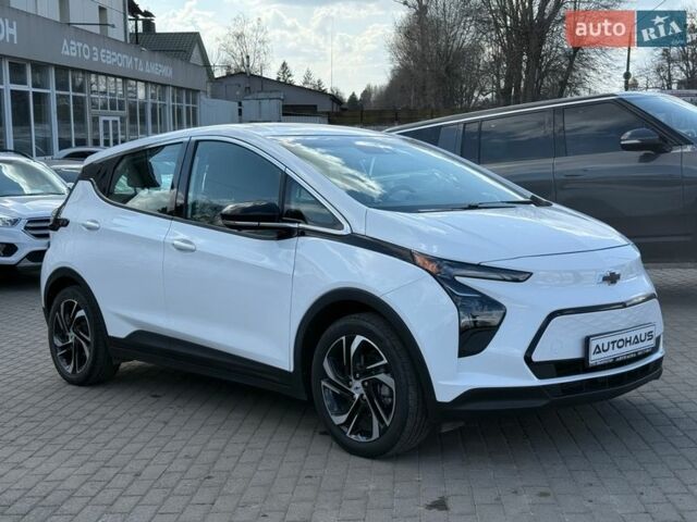 Белый Шевроле Bolt EV, объемом двигателя 0 л и пробегом 29 тыс. км за 17900 $, фото 1 на Automoto.ua