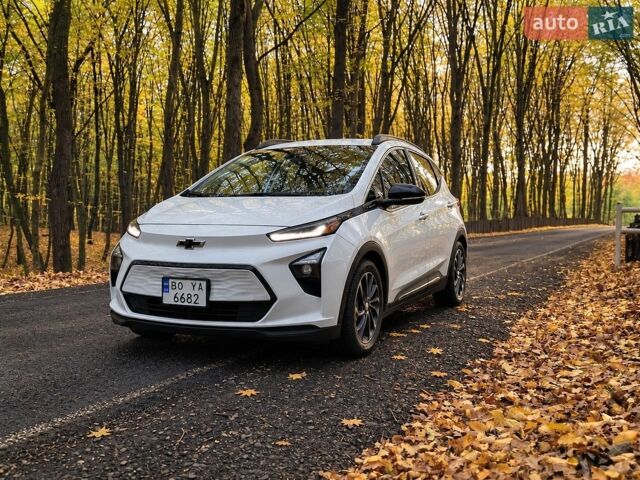 Білий Шевроле Bolt EV, об'ємом двигуна 0 л та пробігом 54 тис. км за 17200 $, фото 1 на Automoto.ua