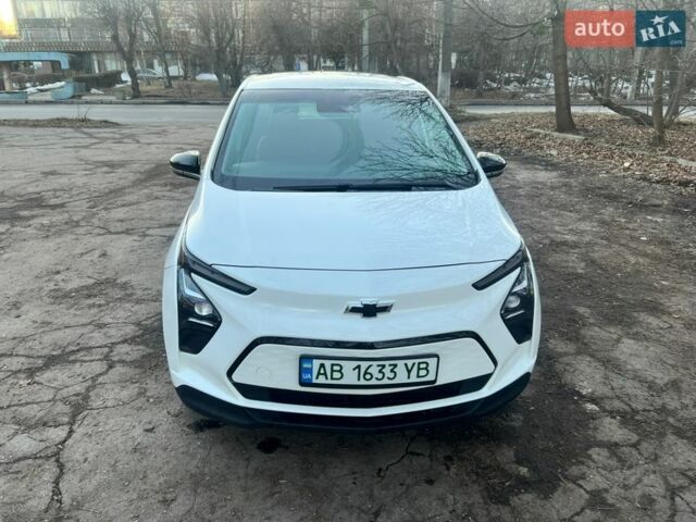 Білий Шевроле Bolt EV, об'ємом двигуна 0 л та пробігом 45 тис. км за 21000 $, фото 1 на Automoto.ua