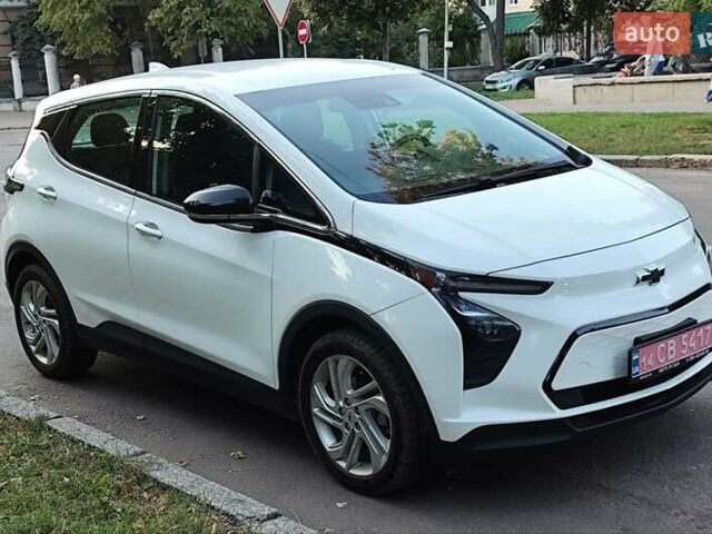Белый Шевроле Bolt EV, объемом двигателя 0 л и пробегом 50 тыс. км за 17990 $, фото 1 на Automoto.ua
