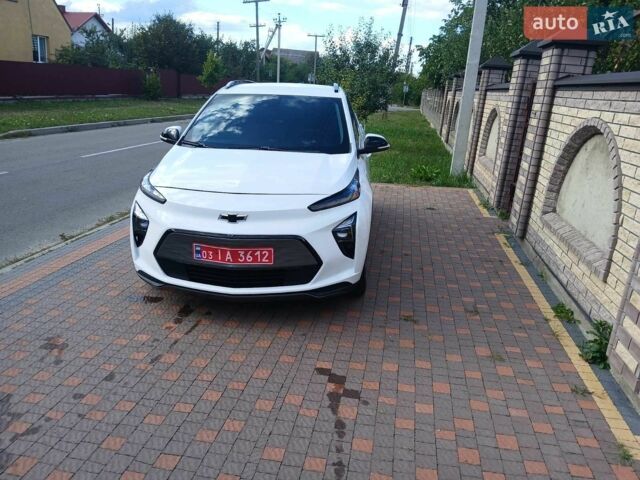 Белый Шевроле Bolt EV, объемом двигателя 0 л и пробегом 42 тыс. км за 17700 $, фото 1 на Automoto.ua