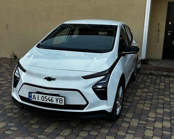 Белый Шевроле Bolt EV, объемом двигателя 0 л и пробегом 33 тыс. км за 18300 $, фото 1 на Automoto.ua