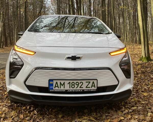 Білий Шевроле Bolt EV, об'ємом двигуна 0 л та пробігом 26 тис. км за 18500 $, фото 1 на Automoto.ua