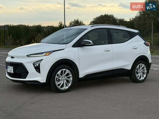 Белый Шевроле Bolt EV, объемом двигателя 0 л и пробегом 40 тыс. км за 17500 $, фото 1 на Automoto.ua