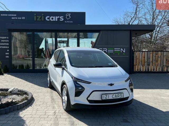 Белый Шевроле Bolt EV, объемом двигателя 0 л и пробегом 76 тыс. км за 17700 $, фото 1 на Automoto.ua