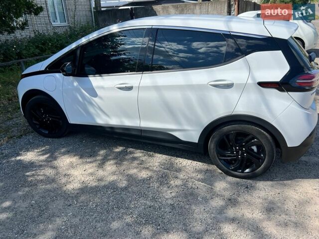 Белый Шевроле Bolt EV, объемом двигателя 0 л и пробегом 46 тыс. км за 17999 $, фото 1 на Automoto.ua