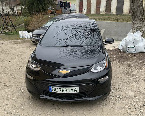 Черный Шевроле Bolt EV, объемом двигателя 0 л и пробегом 230 тыс. км за 12800 $, фото 1 на Automoto.ua