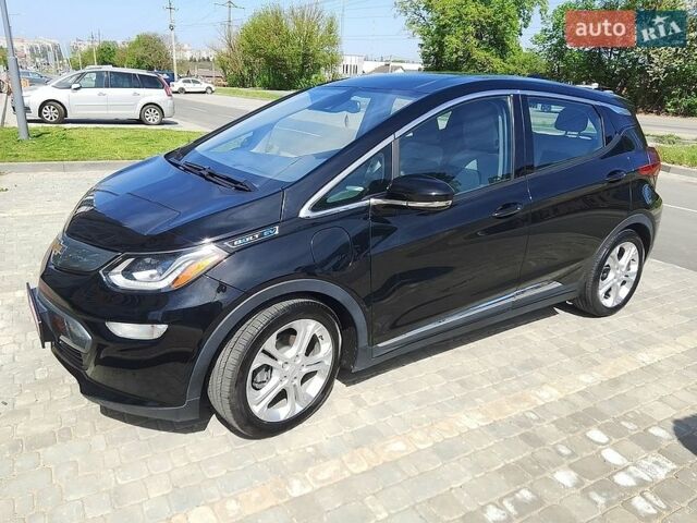 Черный Шевроле Bolt EV, объемом двигателя 0 л и пробегом 69 тыс. км за 13700 $, фото 1 на Automoto.ua