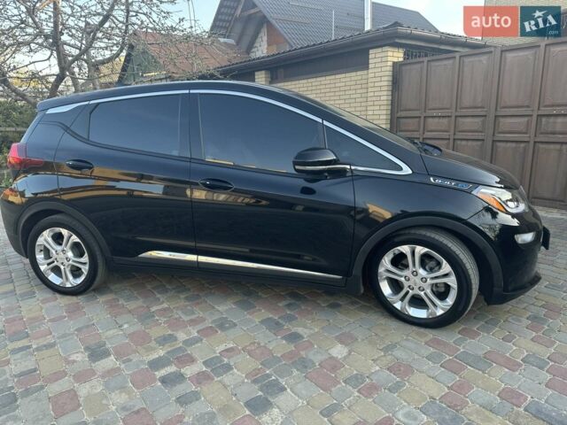 Черный Шевроле Bolt EV, объемом двигателя 0 л и пробегом 82 тыс. км за 14900 $, фото 1 на Automoto.ua