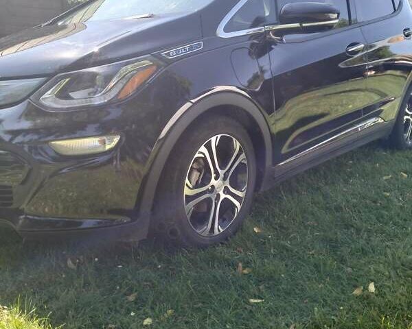 Черный Шевроле Bolt EV, объемом двигателя 0 л и пробегом 104 тыс. км за 16700 $, фото 1 на Automoto.ua