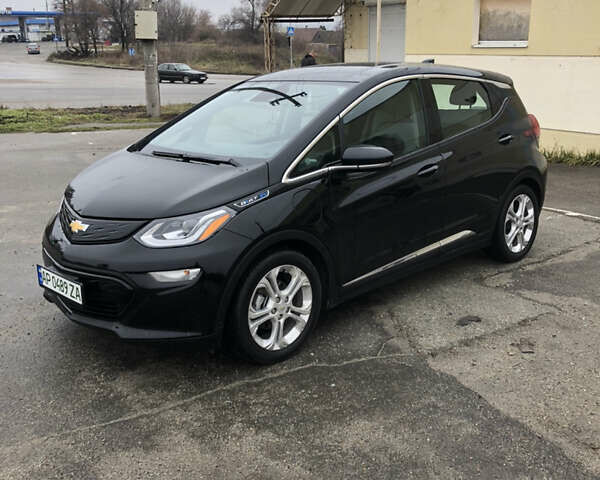 Черный Шевроле Bolt EV, объемом двигателя 0 л и пробегом 54 тыс. км за 15000 $, фото 1 на Automoto.ua
