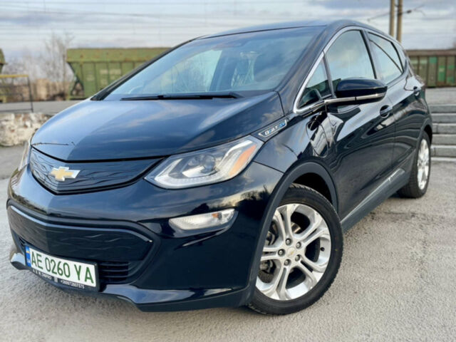 Черный Шевроле Bolt EV, объемом двигателя 0 л и пробегом 58 тыс. км за 18000 $, фото 1 на Automoto.ua