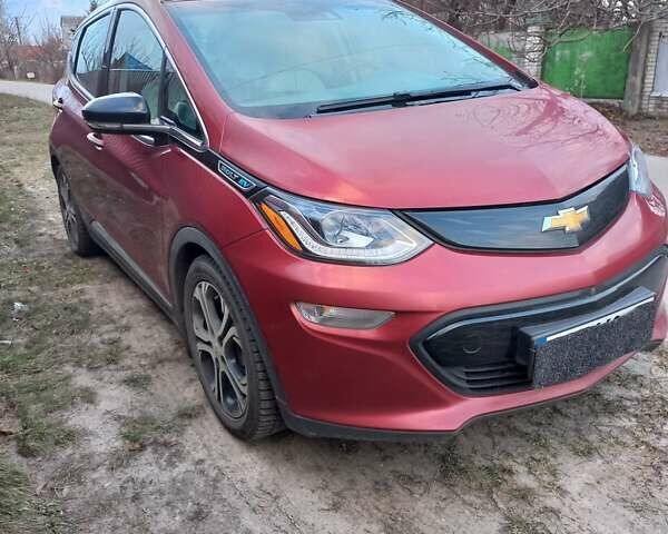 Красный Шевроле Bolt EV, объемом двигателя 0 л и пробегом 104 тыс. км за 13000 $, фото 1 на Automoto.ua