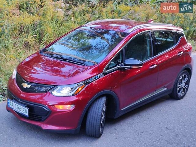Красный Шевроле Bolt EV, объемом двигателя 0 л и пробегом 101 тыс. км за 18700 $, фото 1 на Automoto.ua