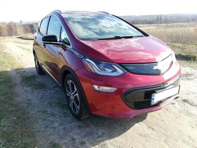 Красный Шевроле Bolt EV, объемом двигателя 0 л и пробегом 73 тыс. км за 23500 $, фото 1 на Automoto.ua