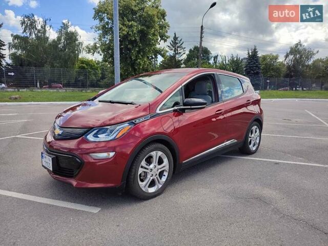 Красный Шевроле Bolt EV, объемом двигателя 0 л и пробегом 55 тыс. км за 23990 $, фото 1 на Automoto.ua