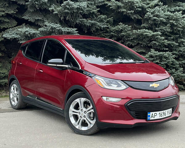Красный Шевроле Bolt EV, объемом двигателя 0 л и пробегом 60 тыс. км за 16500 $, фото 1 на Automoto.ua