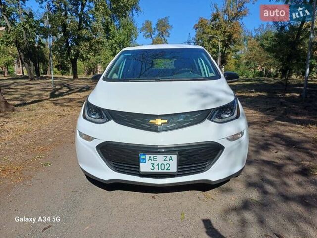 Шевроле Bolt EV, объемом двигателя 0 л и пробегом 62 тыс. км за 17999 $, фото 1 на Automoto.ua