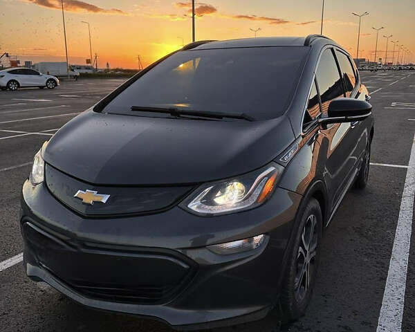 Серый Шевроле Bolt EV, объемом двигателя 0 л и пробегом 127 тыс. км за 13000 $, фото 1 на Automoto.ua