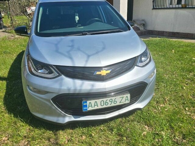 Сірий Шевроле Bolt EV, об'ємом двигуна 0 л та пробігом 105 тис. км за 13800 $, фото 1 на Automoto.ua