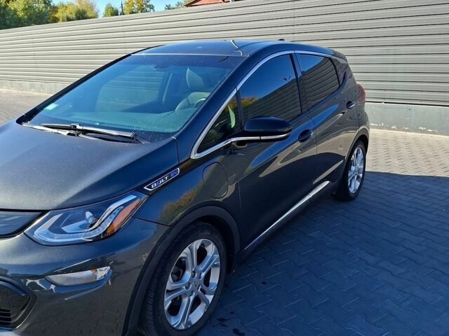 Серый Шевроле Bolt EV, объемом двигателя 0 л и пробегом 100 тыс. км за 14200 $, фото 1 на Automoto.ua