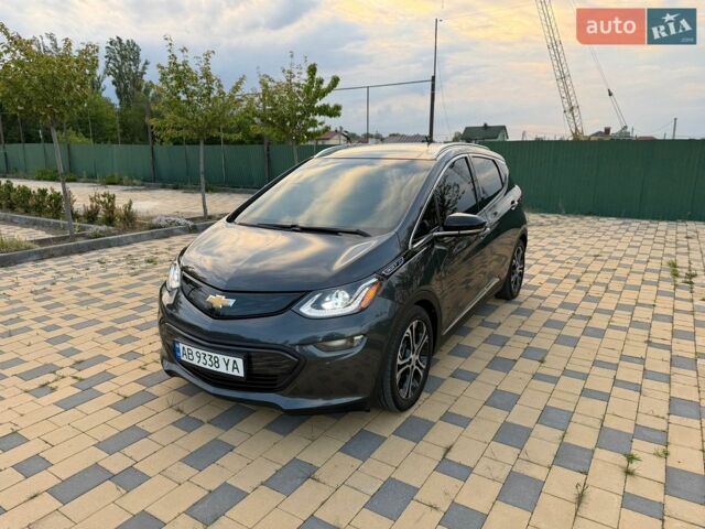 Серый Шевроле Bolt EV, объемом двигателя 0 л и пробегом 129 тыс. км за 13900 $, фото 1 на Automoto.ua