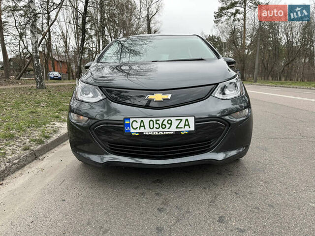 Серый Шевроле Bolt EV, объемом двигателя 0 л и пробегом 96 тыс. км за 14600 $, фото 1 на Automoto.ua