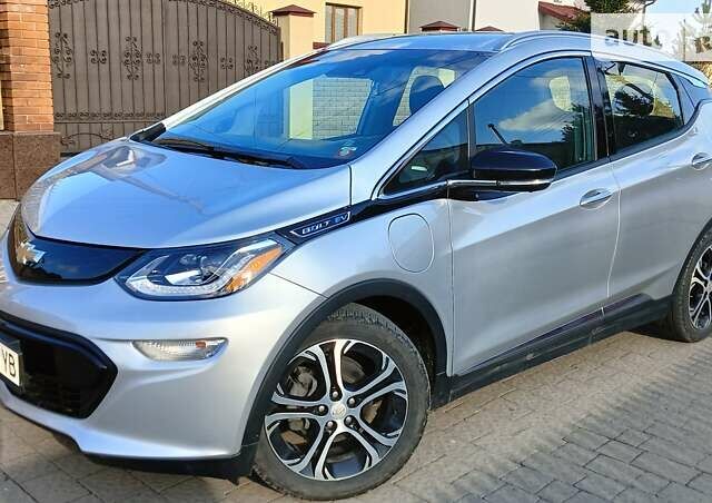 Сірий Шевроле Bolt EV, об'ємом двигуна 0 л та пробігом 65 тис. км за 16200 $, фото 1 на Automoto.ua