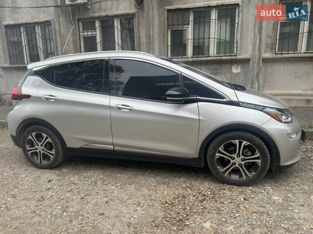 Серый Шевроле Bolt EV, объемом двигателя 0 л и пробегом 153 тыс. км за 14300 $, фото 1 на Automoto.ua