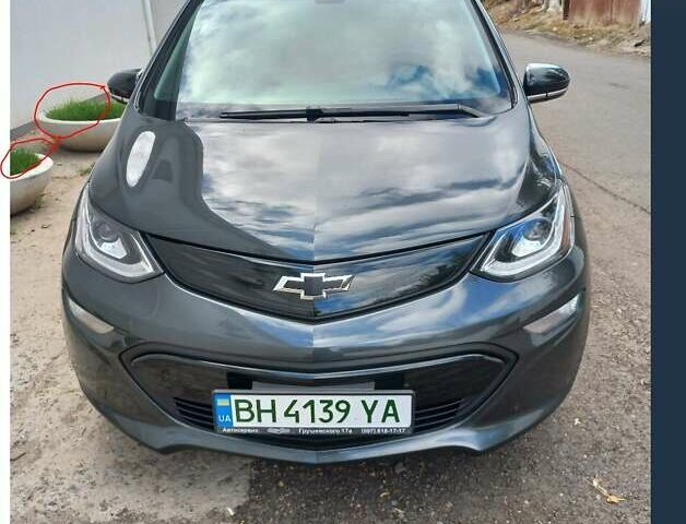 Серый Шевроле Bolt EV, объемом двигателя 0 л и пробегом 98 тыс. км за 17000 $, фото 1 на Automoto.ua