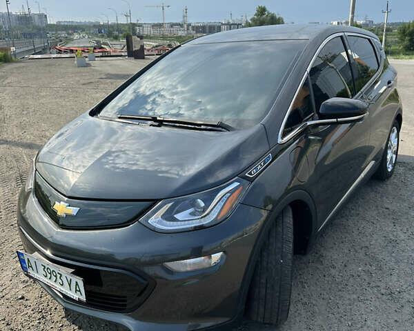 Серый Шевроле Bolt EV, объемом двигателя 0 л и пробегом 149 тыс. км за 14000 $, фото 1 на Automoto.ua