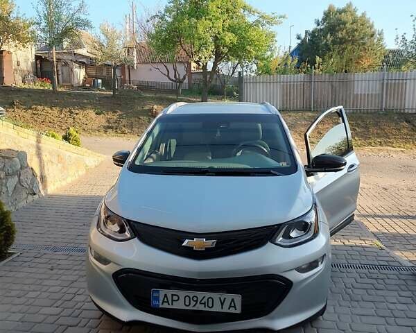 Серый Шевроле Bolt EV, объемом двигателя 0 л и пробегом 41 тыс. км за 15500 $, фото 1 на Automoto.ua