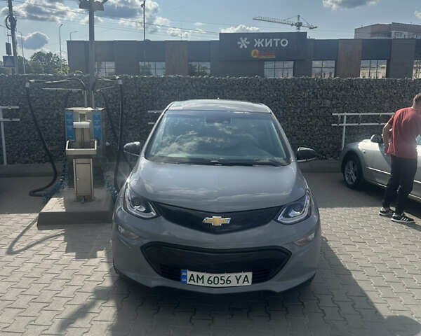 Шевроле Bolt EV 2019 в Житомире на Automoto.ua Серый Шевроле Bolt EV, объемом двигателя 0 л и пробегом 83 тыс. км за 15000 $, фото 1 на Automoto.ua