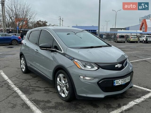 Серый Шевроле Bolt EV, объемом двигателя 0 л и пробегом 107 тыс. км за 14000 $, фото 1 на Automoto.ua