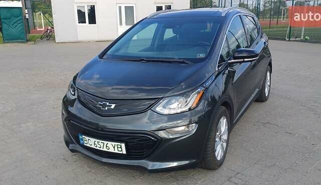 Серый Шевроле Bolt EV, объемом двигателя 0 л и пробегом 95 тыс. км за 15200 $, фото 1 на Automoto.ua