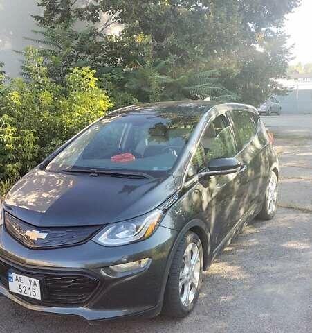 Серый Шевроле Bolt EV, объемом двигателя 0 л и пробегом 132 тыс. км за 15350 $, фото 1 на Automoto.ua
