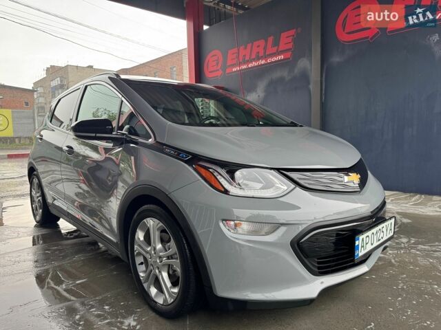 Серый Шевроле Bolt EV, объемом двигателя 0 л и пробегом 74 тыс. км за 15300 $, фото 1 на Automoto.ua