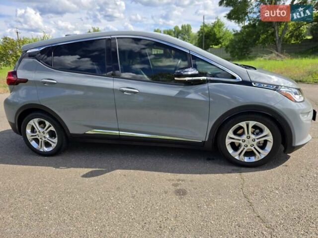 Серый Шевроле Bolt EV, объемом двигателя 0 л и пробегом 35 тыс. км за 16000 $, фото 1 на Automoto.ua
