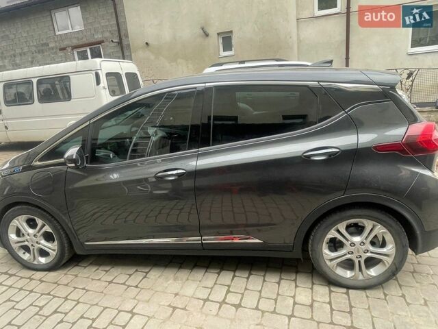 Серый Шевроле Bolt EV, объемом двигателя 0 л и пробегом 71 тыс. км за 16500 $, фото 1 на Automoto.ua