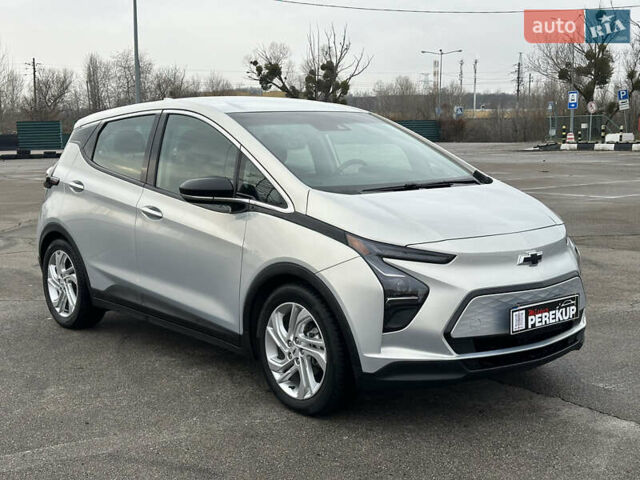 Серый Шевроле Bolt EV, объемом двигателя 0 л и пробегом 74 тыс. км за 17999 $, фото 1 на Automoto.ua