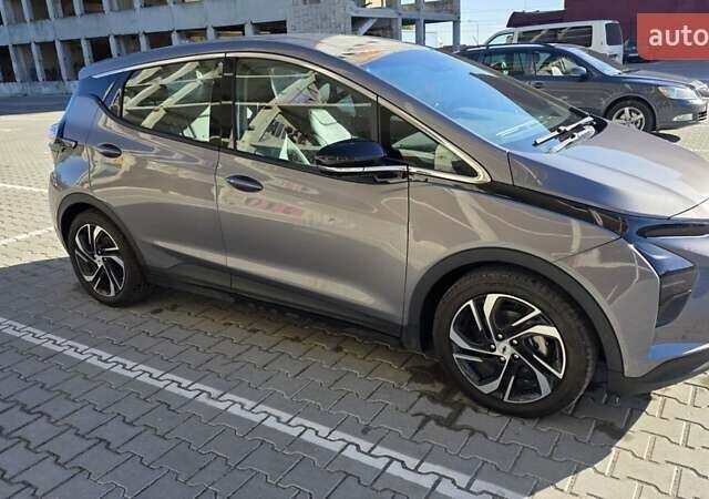 Серый Шевроле Bolt EV, объемом двигателя 0 л и пробегом 42 тыс. км за 16950 $, фото 1 на Automoto.ua