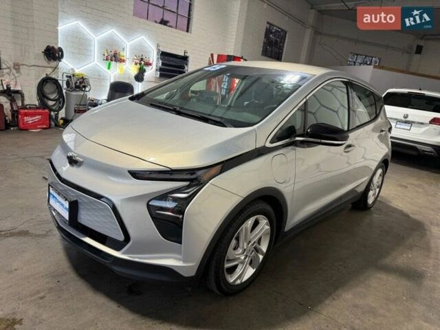 Серый Шевроле Bolt EV, объемом двигателя 0 л и пробегом 76 тыс. км за 5200 $, фото 1 на Automoto.ua