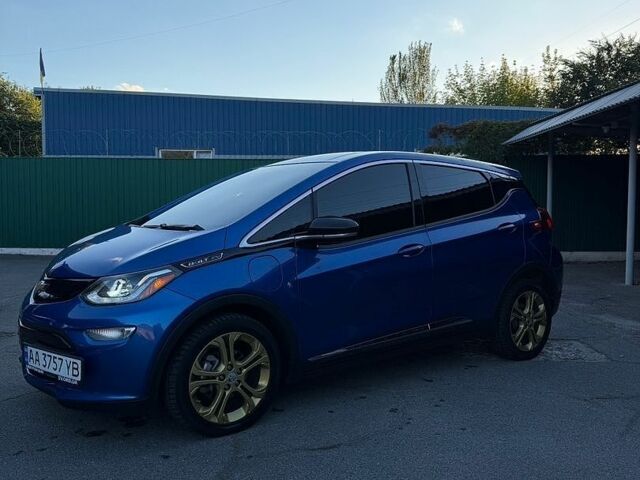 Синий Шевроле Bolt EV, объемом двигателя 0 л и пробегом 173 тыс. км за 13500 $, фото 1 на Automoto.ua
