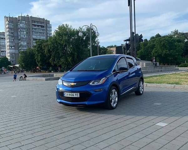 Синий Шевроле Bolt EV, объемом двигателя 0 л и пробегом 283 тыс. км за 11700 $, фото 1 на Automoto.ua