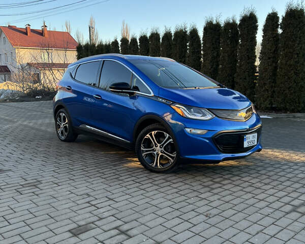 Синий Шевроле Bolt EV, объемом двигателя 0 л и пробегом 71 тыс. км за 15399 $, фото 1 на Automoto.ua