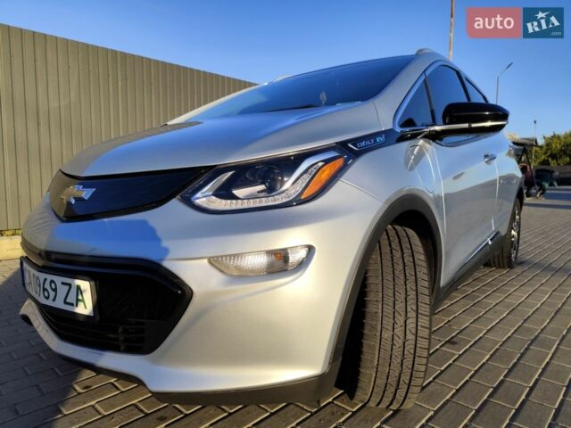 Синий Шевроле Bolt EV, объемом двигателя 0 л и пробегом 83 тыс. км за 14999 $, фото 1 на Automoto.ua