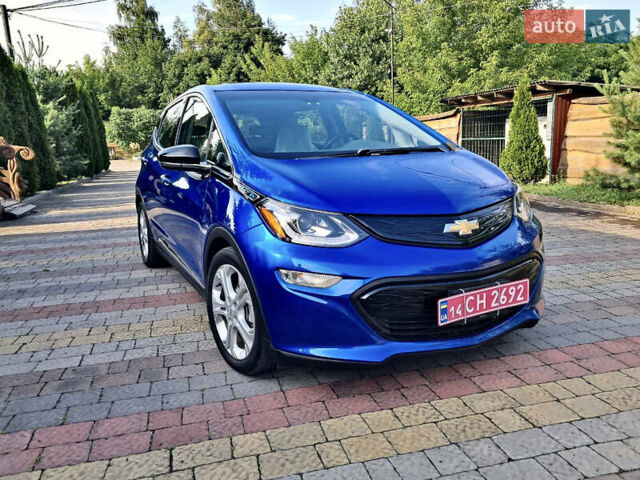 Синий Шевроле Bolt EV, объемом двигателя 0 л и пробегом 96 тыс. км за 17000 $, фото 1 на Automoto.ua