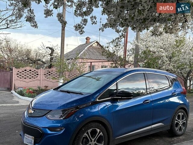 Синий Шевроле Bolt EV, объемом двигателя 0 л и пробегом 67 тыс. км за 17200 $, фото 1 на Automoto.ua