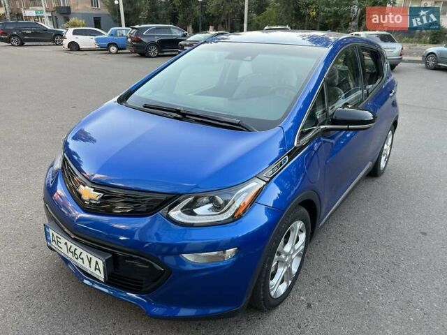Синий Шевроле Bolt EV, объемом двигателя 0 л и пробегом 28 тыс. км за 16800 $, фото 1 на Automoto.ua