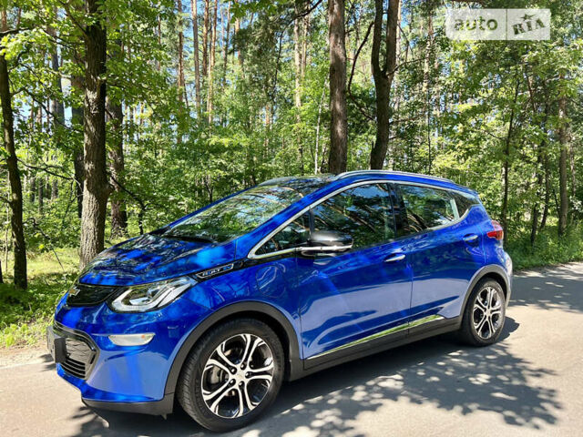 Синий Шевроле Bolt EV, объемом двигателя 0 л и пробегом 101 тыс. км за 17500 $, фото 1 на Automoto.ua